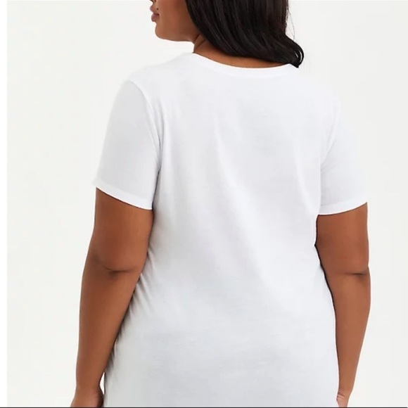 TORRID NWT SLIM FIT CREW TEE - SIGNATURE JERSEY SAILOR MOON WHITE - Picture 3 of 3